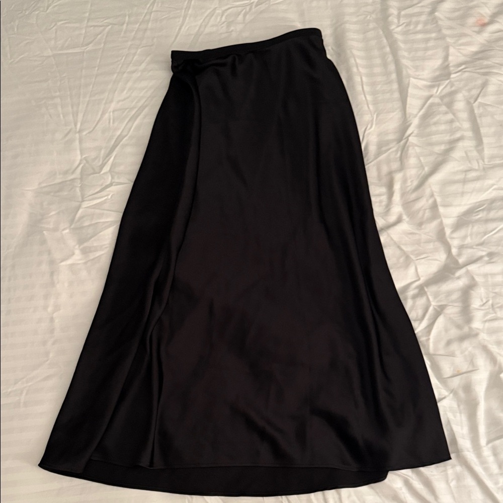 Uniqlo Black Satin Skirt